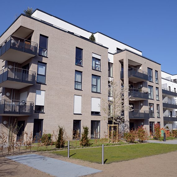 Immeuble gris appartements à louer